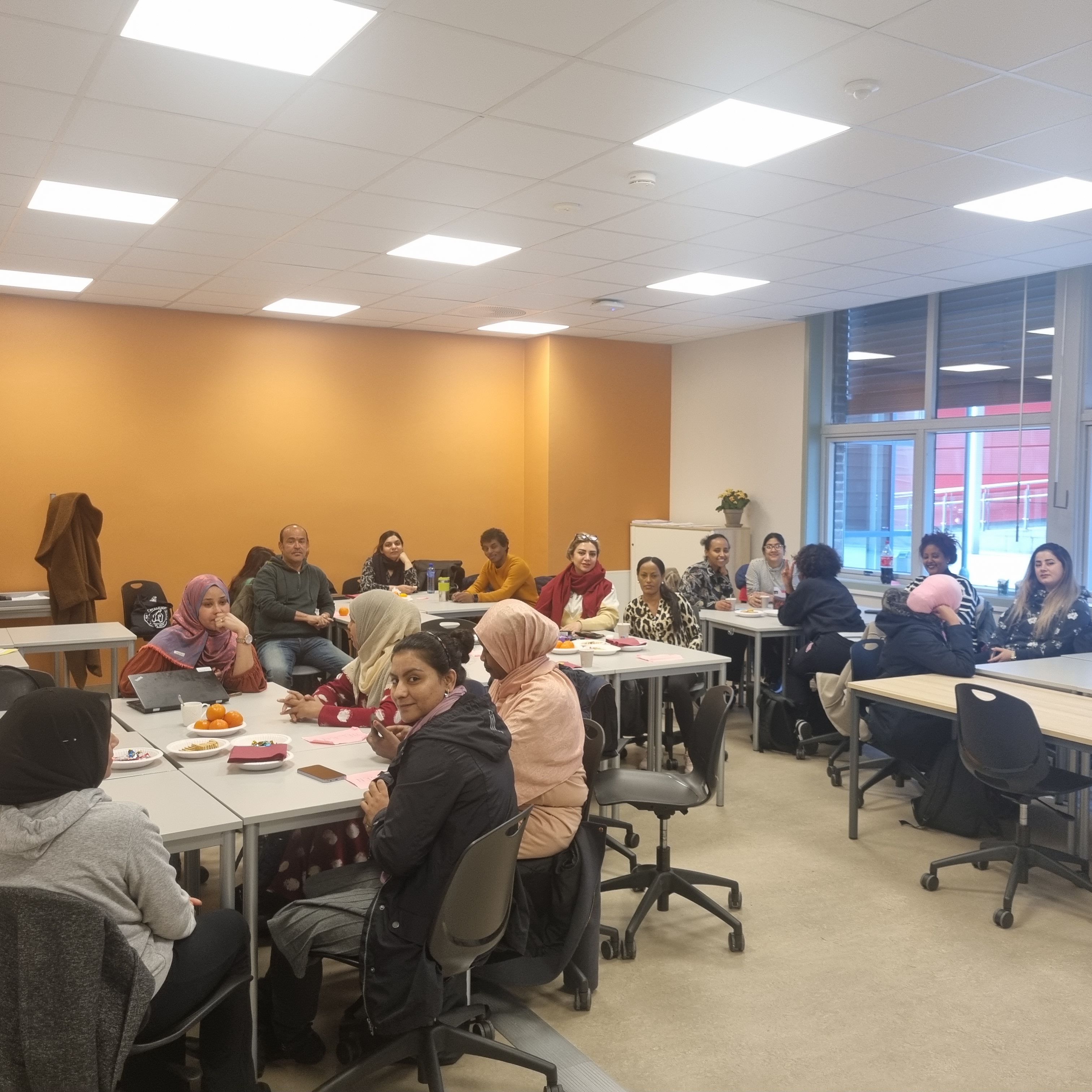 deltakere i klasserommet