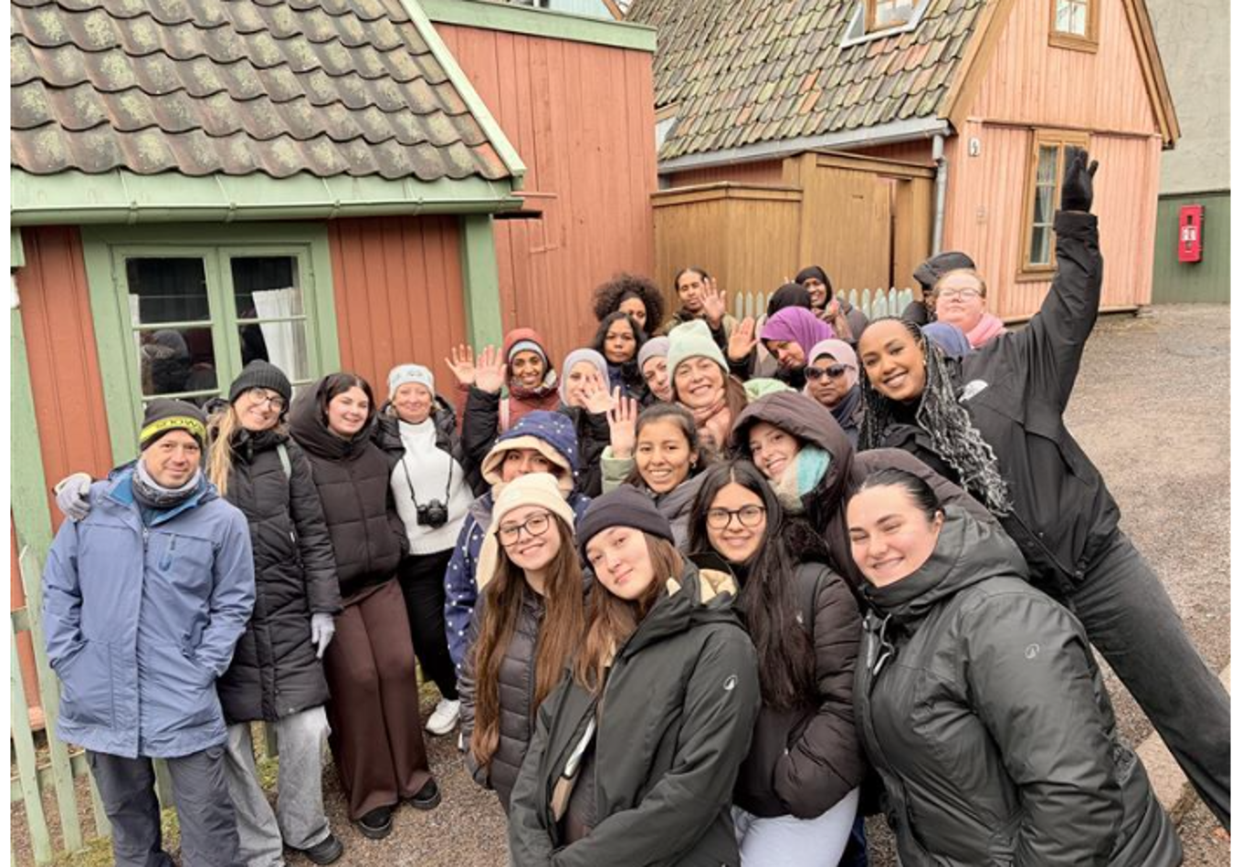 Elevene og lærere fra Barcelona og VO Hovinbyen Elevene og lærere fra Barcelona og VO Hovinbyen